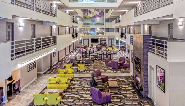 La Quinta Inn & Suites by Wyndham Lubbock West Medical Centr