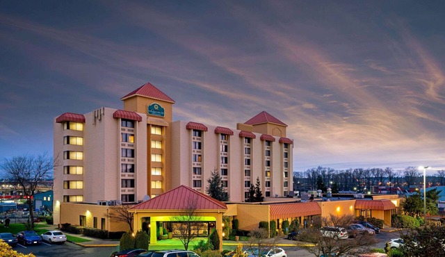 La Quinta Inn & Suites by Wyndham Tacoma - Seattle