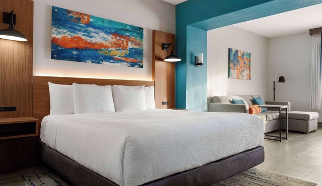 La Quinta Inn & Suites by Wyndham Stephenville