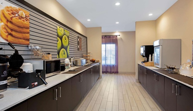 La Quinta Inn & Suites by Wyndham West Monroe