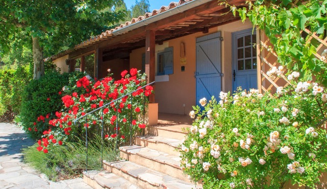 La Réparade estate Country Cottage - Provence - France