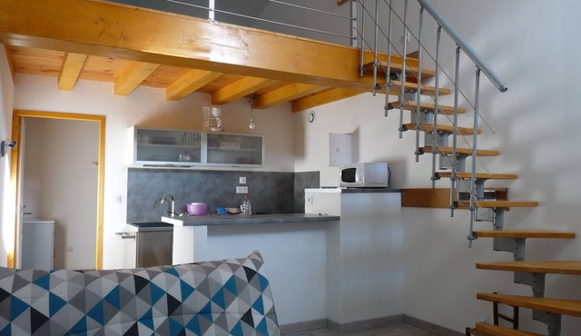 La Réserve, 2/4 person duplex gite, 9x4 pool, Saintes/Royan/Oléron axis