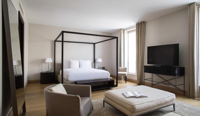 La Réserve Paris Apartments