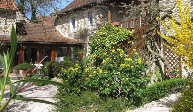 La Randonnée - FLEY - Gîte