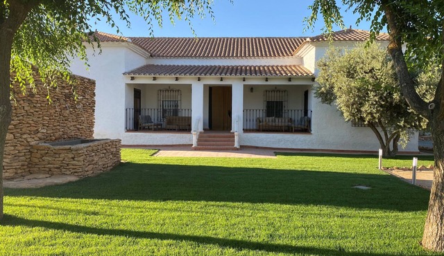La Regidora, an old renovated quintería on the Quixote Route.