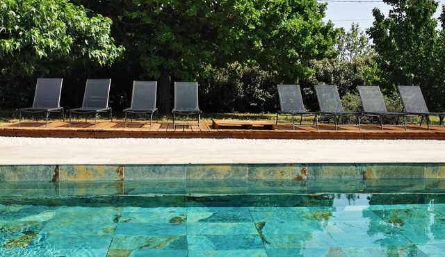 La Ritournelle in Provence, 19 people, 4*.