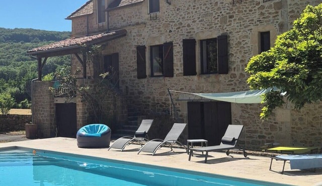 La rivière, maison piscine emplacement idéal