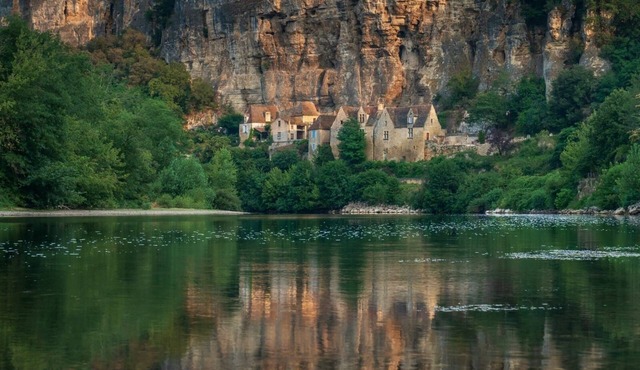 "LA ROCA" charming village house