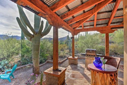 'La Roca' - Tucson Casita w/Mtn View on 10 Acres!
