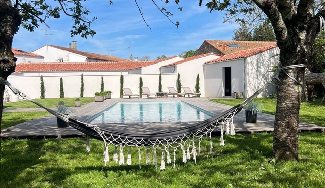 La Rochelle- Maison de Maître 250 m2 Dans Parc, Grande Piscine, 4 Suites