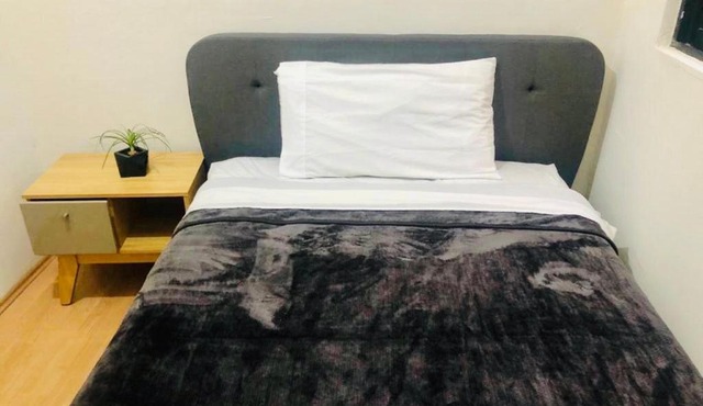 LA ROMA ROOMS