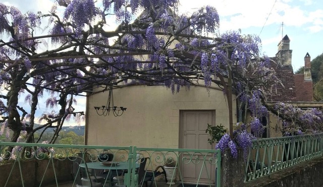 La Roque Gageac cottage with views