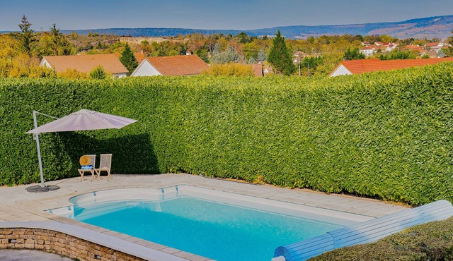 La Sérénité - Superb house with heated pool overlooking vineyards