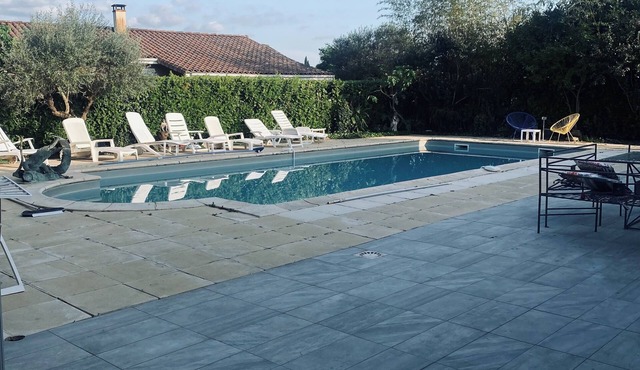 La Salvetat Saint Gilles: House/Villa - LA SALVETAT ST GILLES