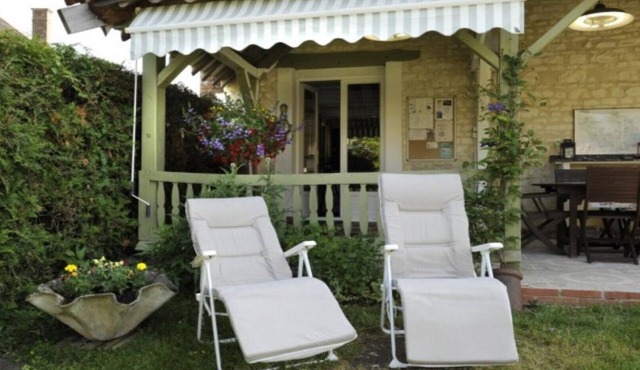 La Salle de danse....3 stars, for 5 people