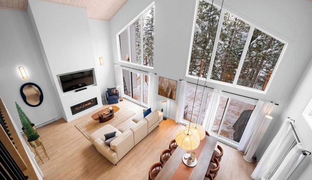 La Skandinav-4BR + AC + WiFi + FP + Hot Tub+Sauna