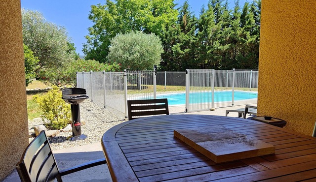 La Source, Villas Saint Laurent. Villa 4 pers, air conditioning, private pool