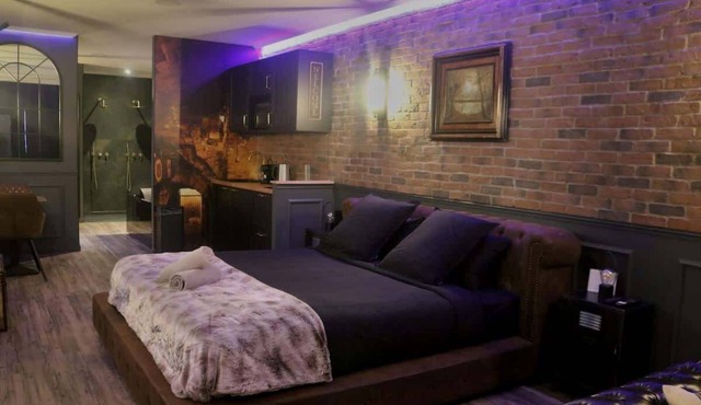 La suite des Arcades, Grand place, Sauna et Balnéo