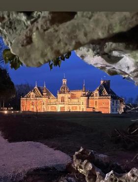 La "Suite" du Château de Chevigny-en-Valière comprenant deux chambres séparées, située à 12 minutes de la célèbre ville de Beaune