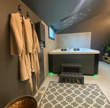 La suite Napoléon, luxueuse Loveroom, Spa et bien-être