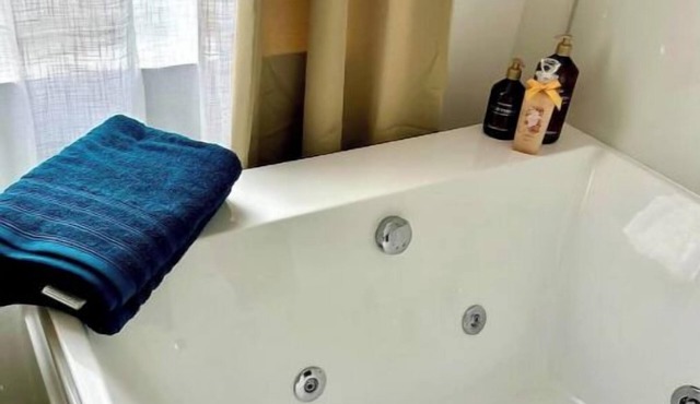La Suite Private Spa Blue in the heart of Douai
