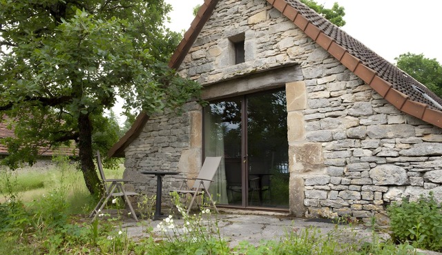 La Sylve Guest Room with Private Terrace, Shared Garden and Wi-Fi
