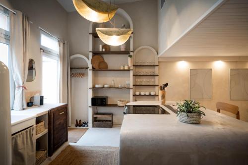 La Tête Penchée - Maison Duplex 2 Chambres et Jacuzzi