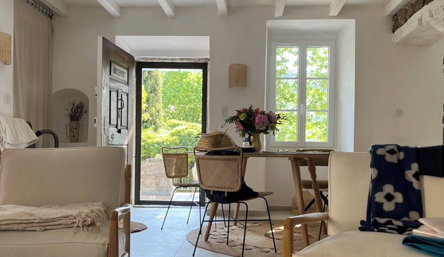 La Terrasse, Village house in Drôme provençale