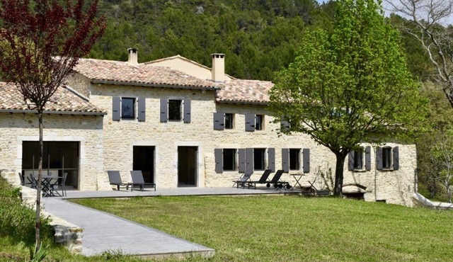 LA TANIÈRE Family house Drôme provençale