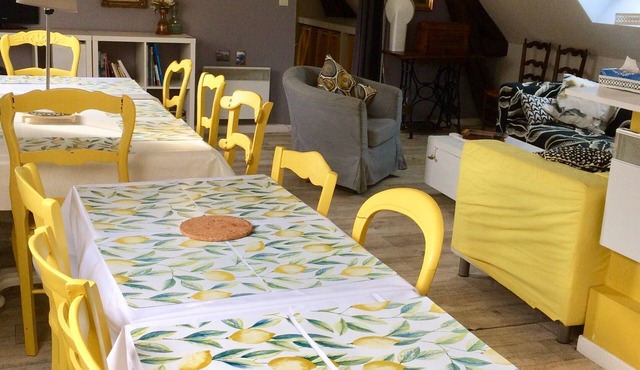 La Taniere totale du Loup garou, whole house.