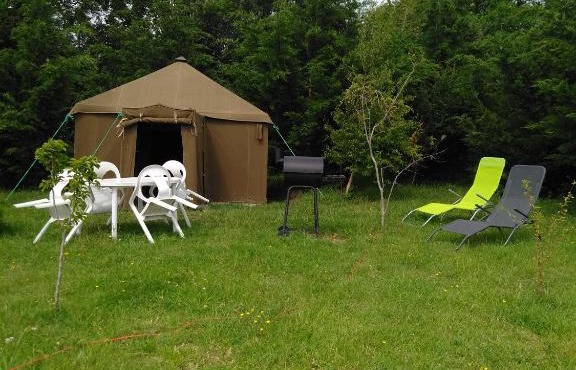la tente du commandant français 1954 pour nuit insolite