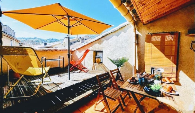 La Terrasse d'Oléa, au coeur du village