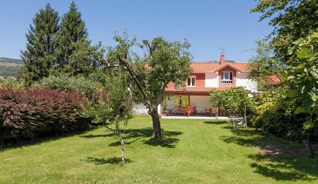La Torrentera de Cantabria · Country home for 7 between Santander and Bilbao