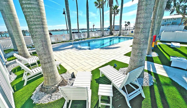 La Tortuga Historic Downtown Pass A Grille St Pete Beach 3