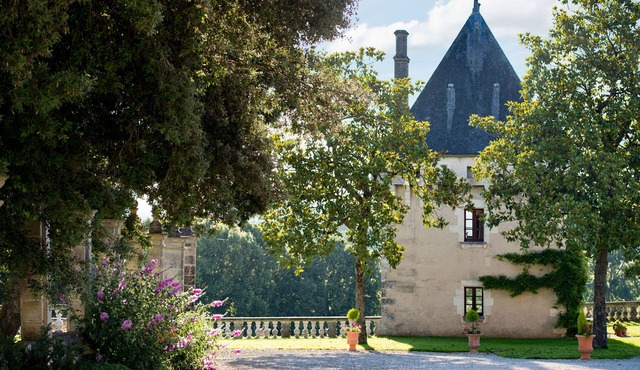 La Tour, Chateau de Charras