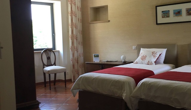 LA TOUR DE GINAILLAC Chambre d'hôte Hergé