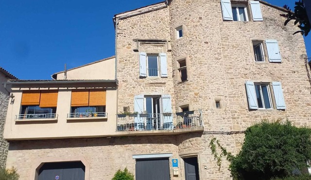 La Tour de L'ange. Entre Montagne et Mer, Gîte Atypique, Maison Renaissance