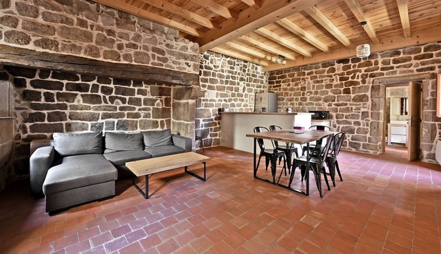 La Tour de Montréal - One Bedroom House, Sleeps 4