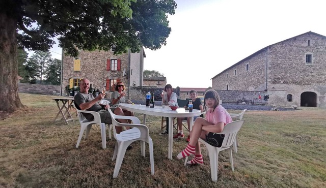 La Tourette, 3 bedroom house with private pool and nearby swimming lake.