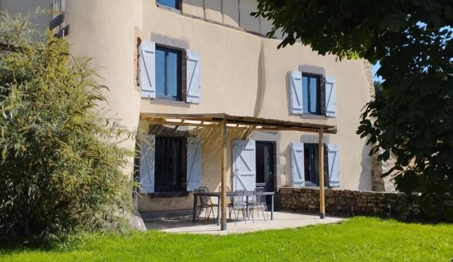 La Tour - THIERS - Gîte