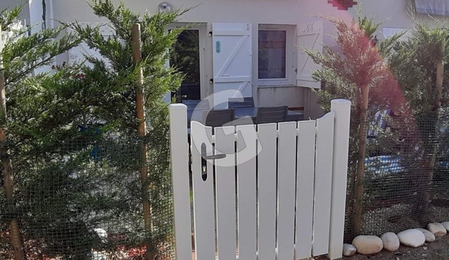 La Tranche sur Mer: T2 pavilion, pool, close to the beach