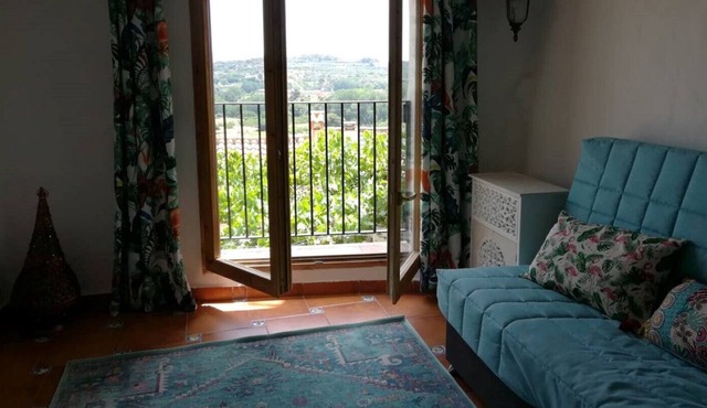 La Vía Verde, a house with mountain views