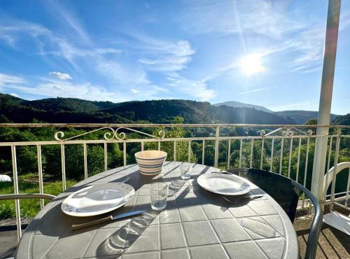 La Vallée Appartement 31 - Thermes Neyras les Bains