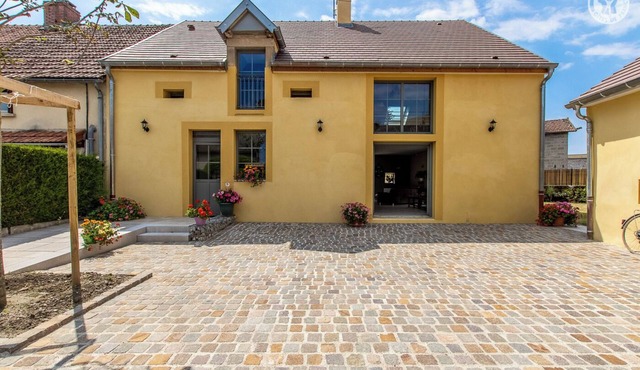 La Vallerie - DRACY SAINT LOUP