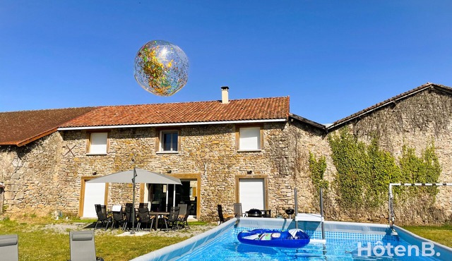 La Vedrenne: Smart Barn near Limoges