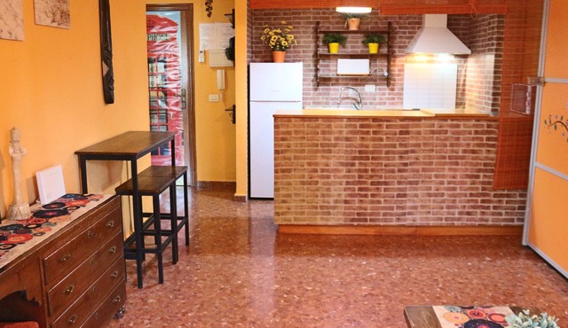 LA VENENCIA APARTMENT