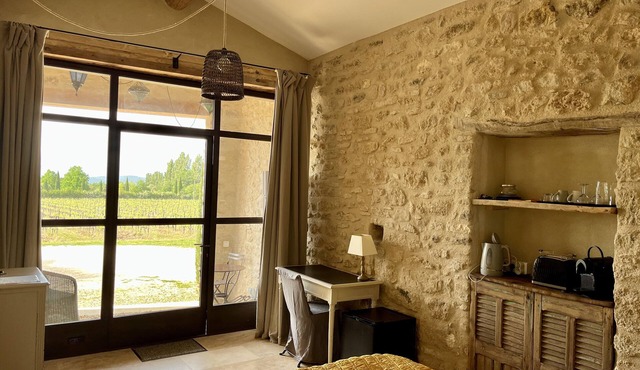 La Verrière, Très Jolie Chambre Indépendante Avec Courette Abritée