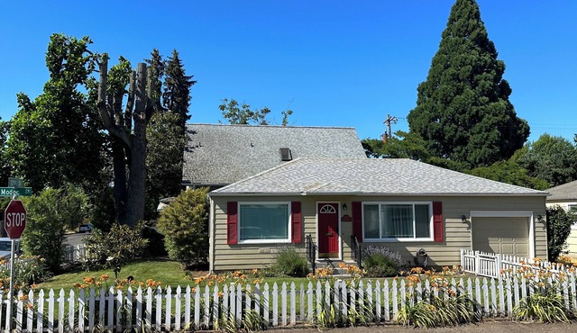 La Via Nueva -Modern, Peaceful Home Near UO & Hayward Field