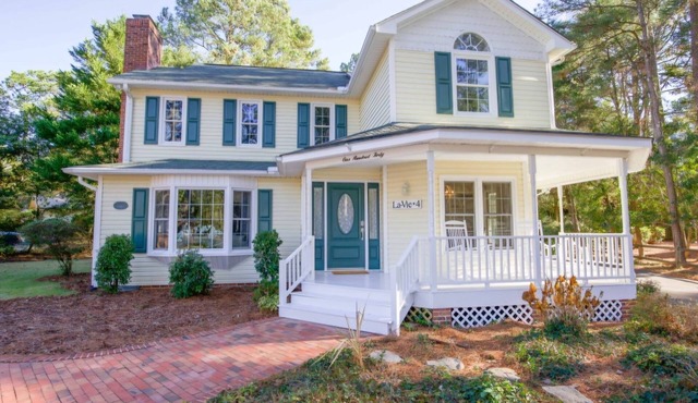 La-Vie #4. Charming cottage less than 1 mile to the Village of Pinehurst
