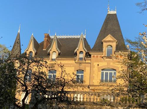 La Vie de Château